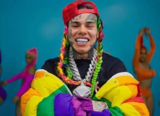 Tekashi 6ix9ine reaparece rodeado de mujeres y con un drástico cambio de look