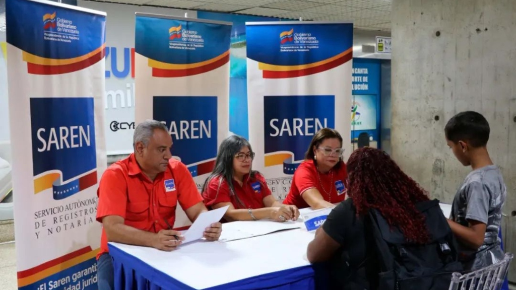 Activan en aeropuertos operativos de permisos de viaje internacionales para niños y adolescentes (+Requisitos)