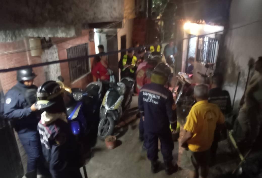 Explosión de bombona de gas dejó tres viviendas afectadas en La Pastora este #05Ago