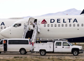 EEUU | Mueren dos trabajadores tras explosión en una instalación de Delta Air Lines