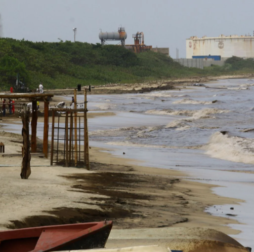 Carabobo | Así van las labores de limpieza en playas por derrame de petróleo (+Fotos)